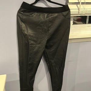 Leather leggings